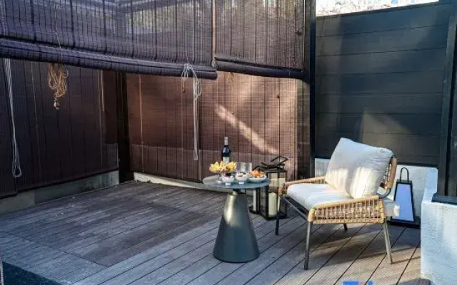 Courtyard Hotel