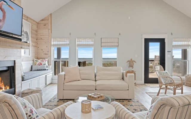 1 Crenshaw 3 Bedroom Home
