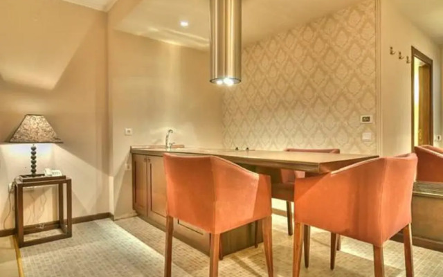 Royal Beach Apartments