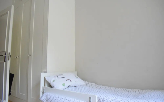 Modern 2 Bedroom Home in Chelsea