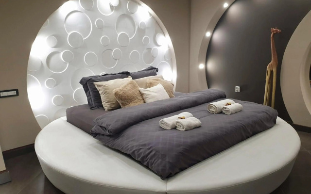 Sky Apartments Special
