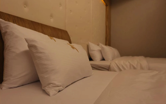 Java Hotel