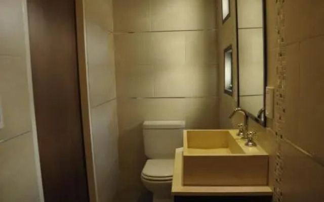 Lom Suites