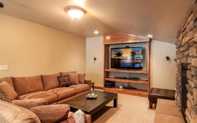 Granite Peaks Villa