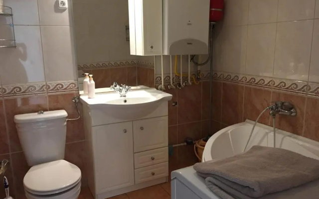 Kristaly Apartman