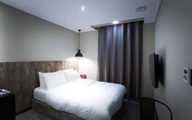 Hotel Millhaus Shinchon