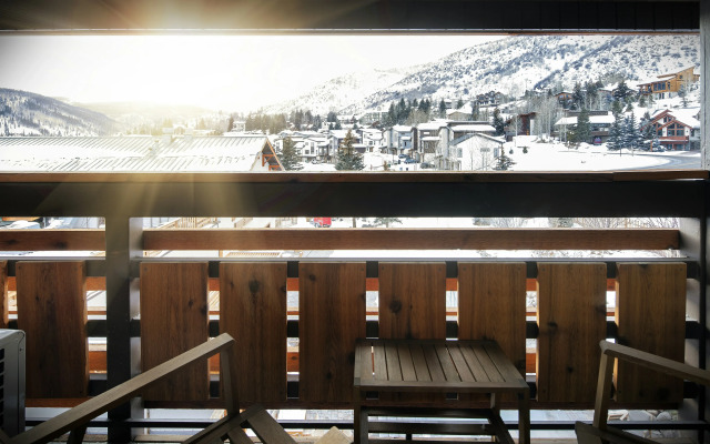 Highline Vail — a DoubleTree by Hilton