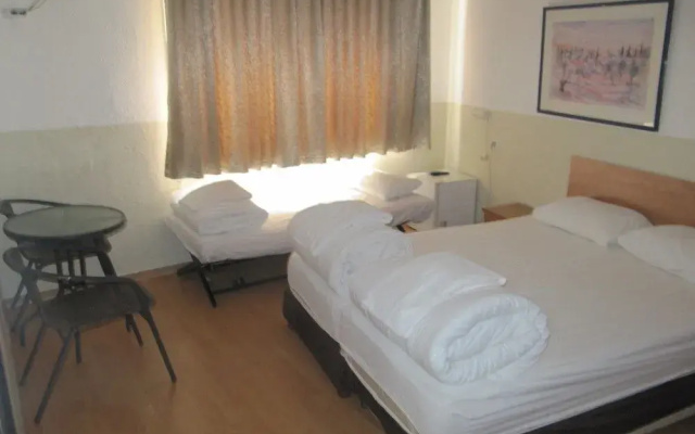 Gordon Inn Youth Hostel