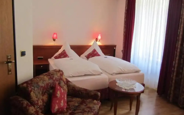 Mosellandhotel im Enderttal Zum Onkel Willi