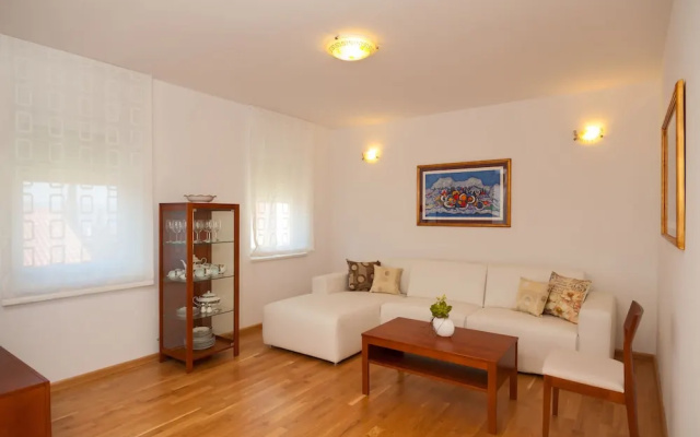Apartments Maja