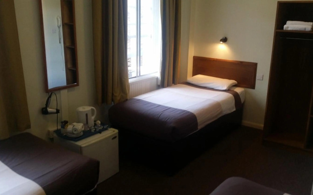 Arriva Hotel