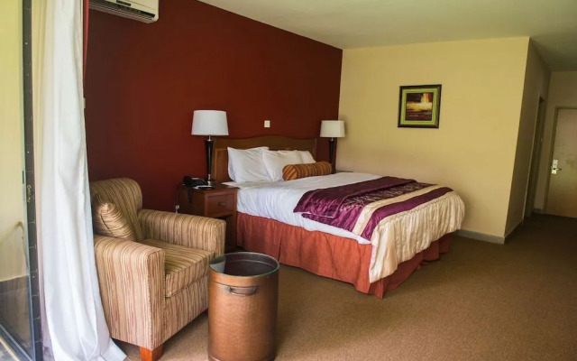Golden Tulip Essential Kimbima Freetown