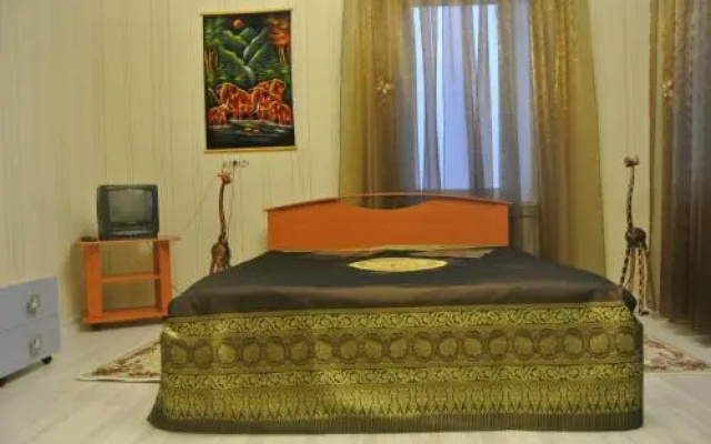 Dom U Naberezhnoy Hostel