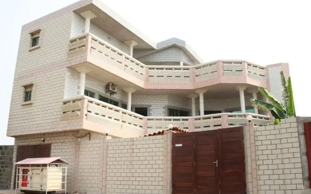 Amazing Grace Hotel