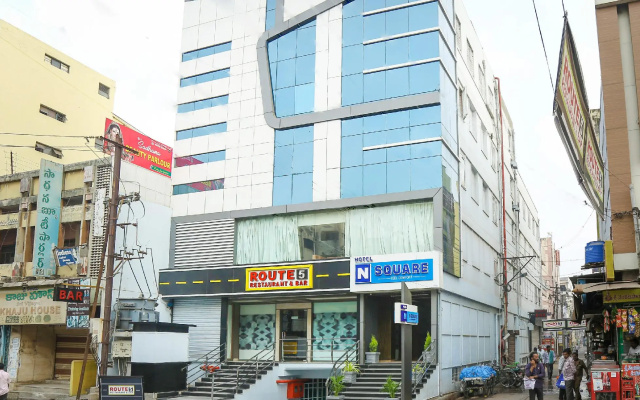 Itsy Hotels N Square