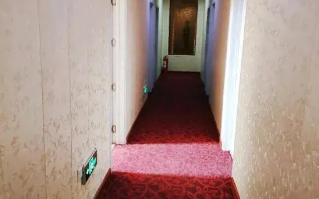 Feixian Xinda Business Hotel