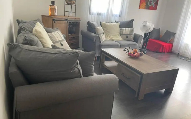 Petite maison chaleureuse et fonctionnelle