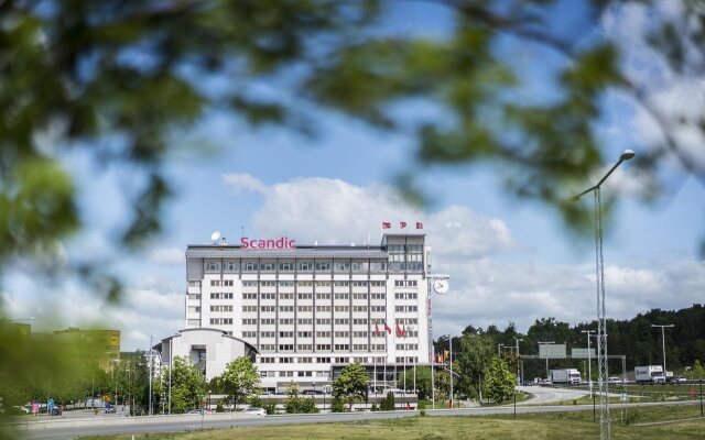 Отель Scandic Jarva Krog Солна вид на фасад