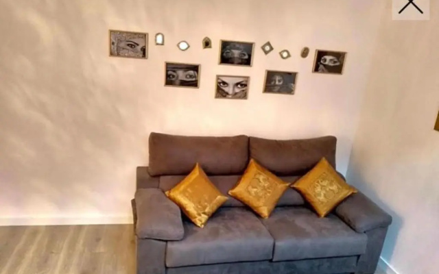 Apartamento totalmente reformado en 1ª linea