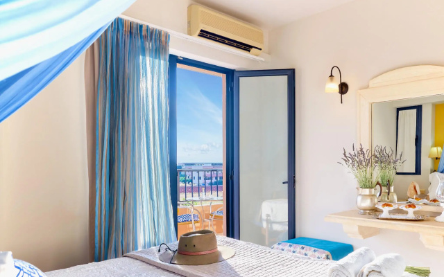 Golden Bay Apartments – Garden Haven