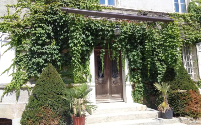 L'annexe du Château de Saint Genix