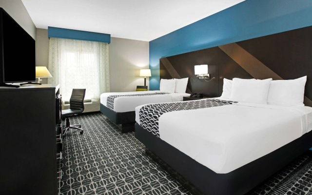 La Quinta Inn & Suites by Wyndham Sulphur Springs