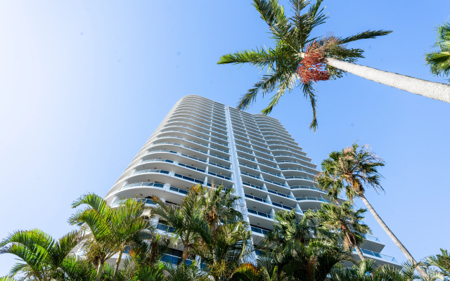 Crowne Plaza Surfers Paradise by IHG