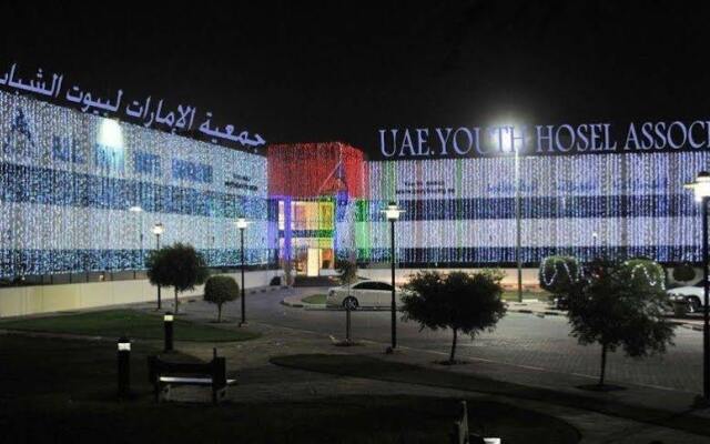 Dubai Youth Hostel вид на фасад