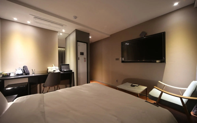 Frenchcode Hotel