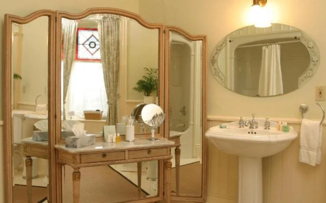 Grand Victorian