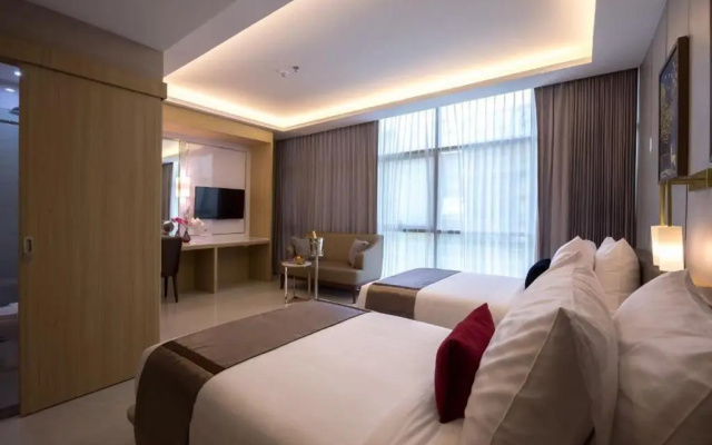 Elegant Airport Hotel