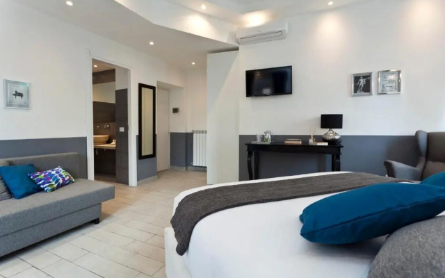 Aeterna Suites Collection