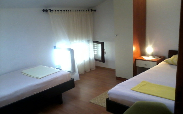 Apartment Darko - 100m from sea: A2 DVOSOBNI Vir, Zadar riviera