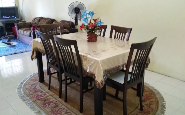 Zaida Homestay Changlun