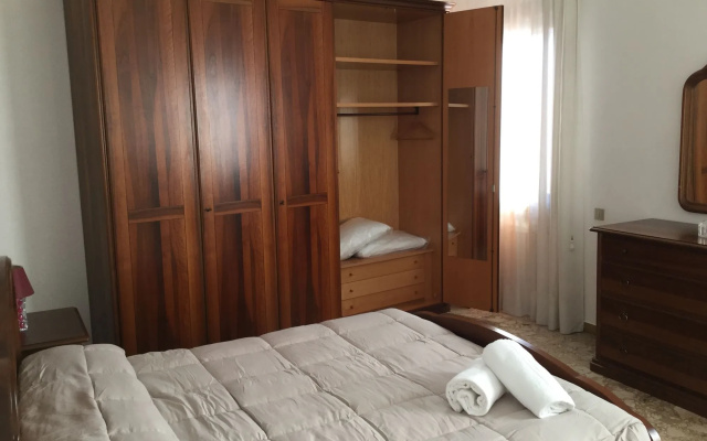 Venice Martinas Home