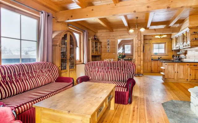 Beautiful Large Villa in Tylmanowa