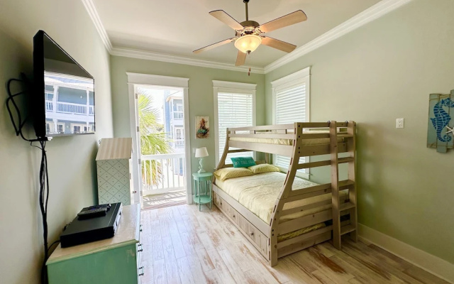 Casa Bella 5 Bedroom Home by RedAwning