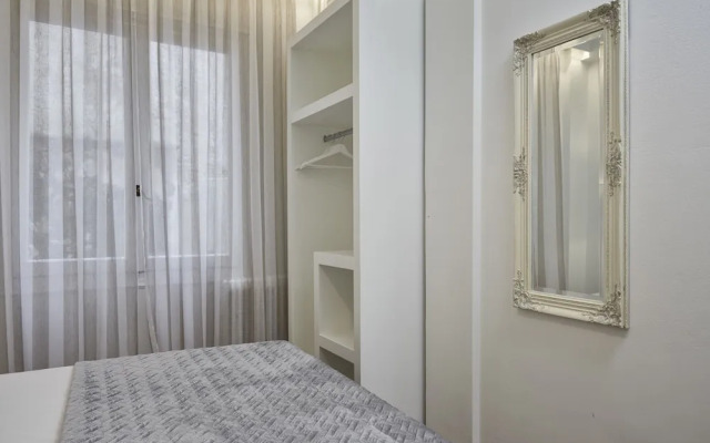 Cozy and Bright Apartment in Kolonaki