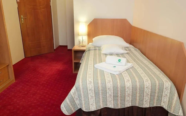 Aura Hotel