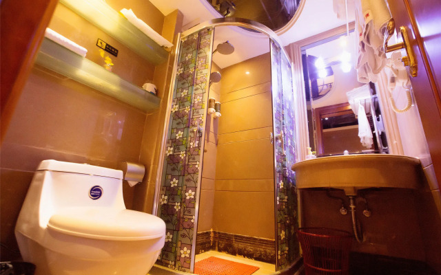 Hakka International Duplex Apartment - Beijing Rd