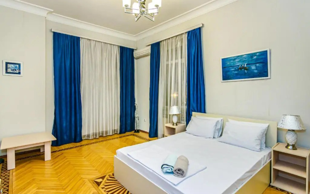 Hilton DeLuxe Apartment 4 room