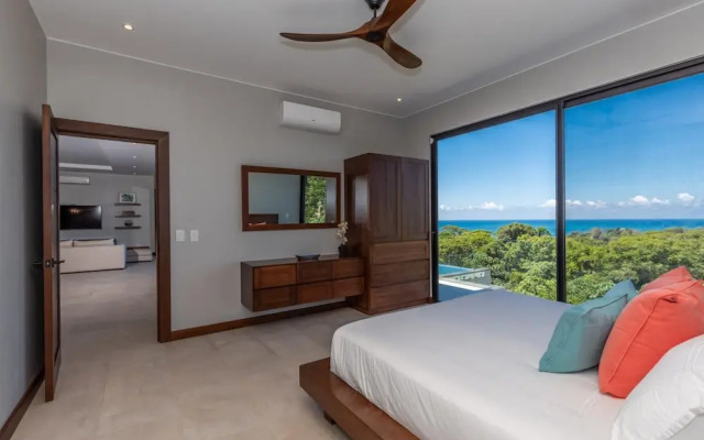Dreamy Jungle Ocean-view Luxury Villa w Pool