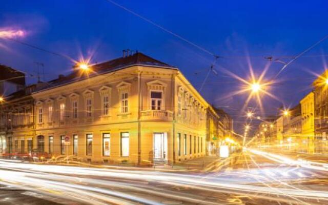 Art Hotel Like вид на фасад