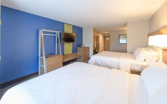 Holiday Inn Express & Suites Jamestown by IHG