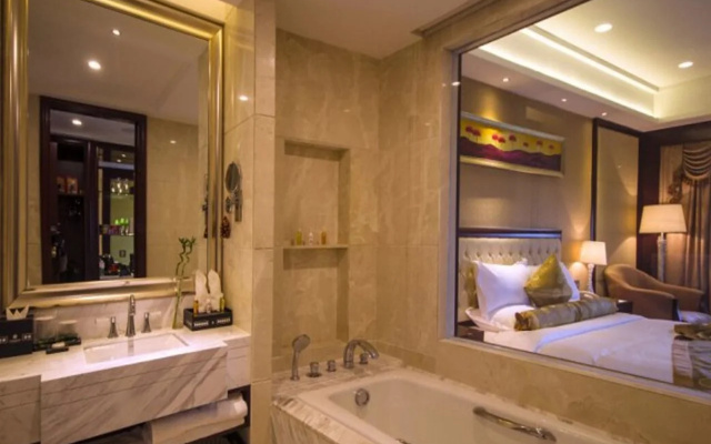 Taishan Jos Hotel