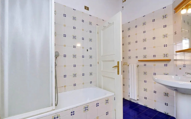 Trevi Comfortable Terrace Apartment