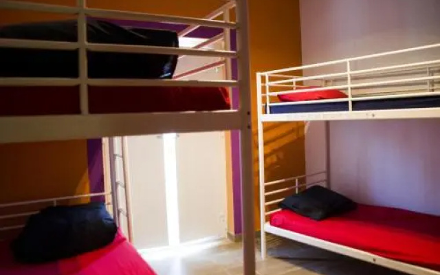 Cloud 9 Hostel