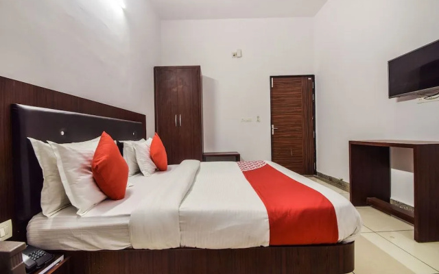 OYO 23381 Hotel Sagar Ratna