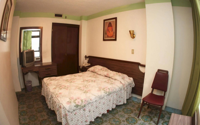 Hotel Uxmal