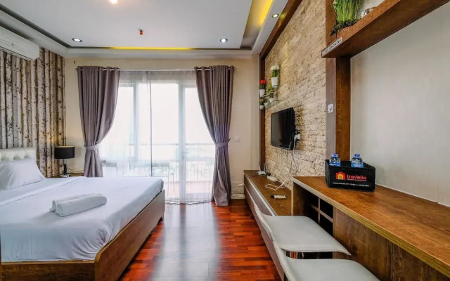 Comfort And Modern Look Studio Apartment At Ambassade Kuningan